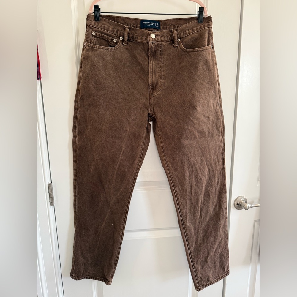 Abercrombie & Fitch Men's Dark Rigid loose fit Brown Jeans. 33x32